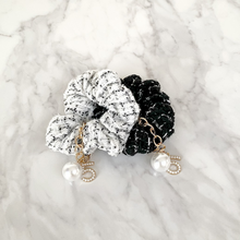 Load image into Gallery viewer, TWIGGY No.5 TWEED &amp; PEARL SCRUNCHIE
