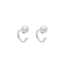 Load image into Gallery viewer, KENNEDY PEARL EAR CUFFS
