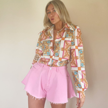 Load image into Gallery viewer, CANDYFLOSS DENIM FLARE SHORTS
